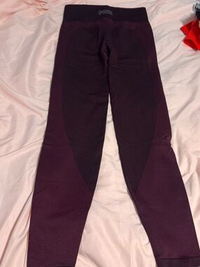 PINK Victoria's Secret Plum Seamless Leggings